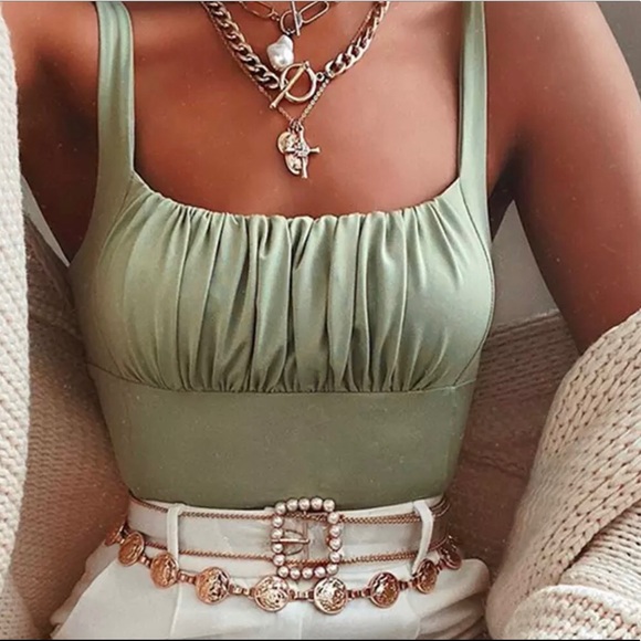 NWOT OLVIE GREEN CROP TOP - Picture 3 of 4